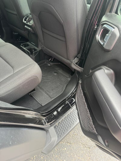 2023 Jeep Wrangler 4-Door Sport Altitude 4x4