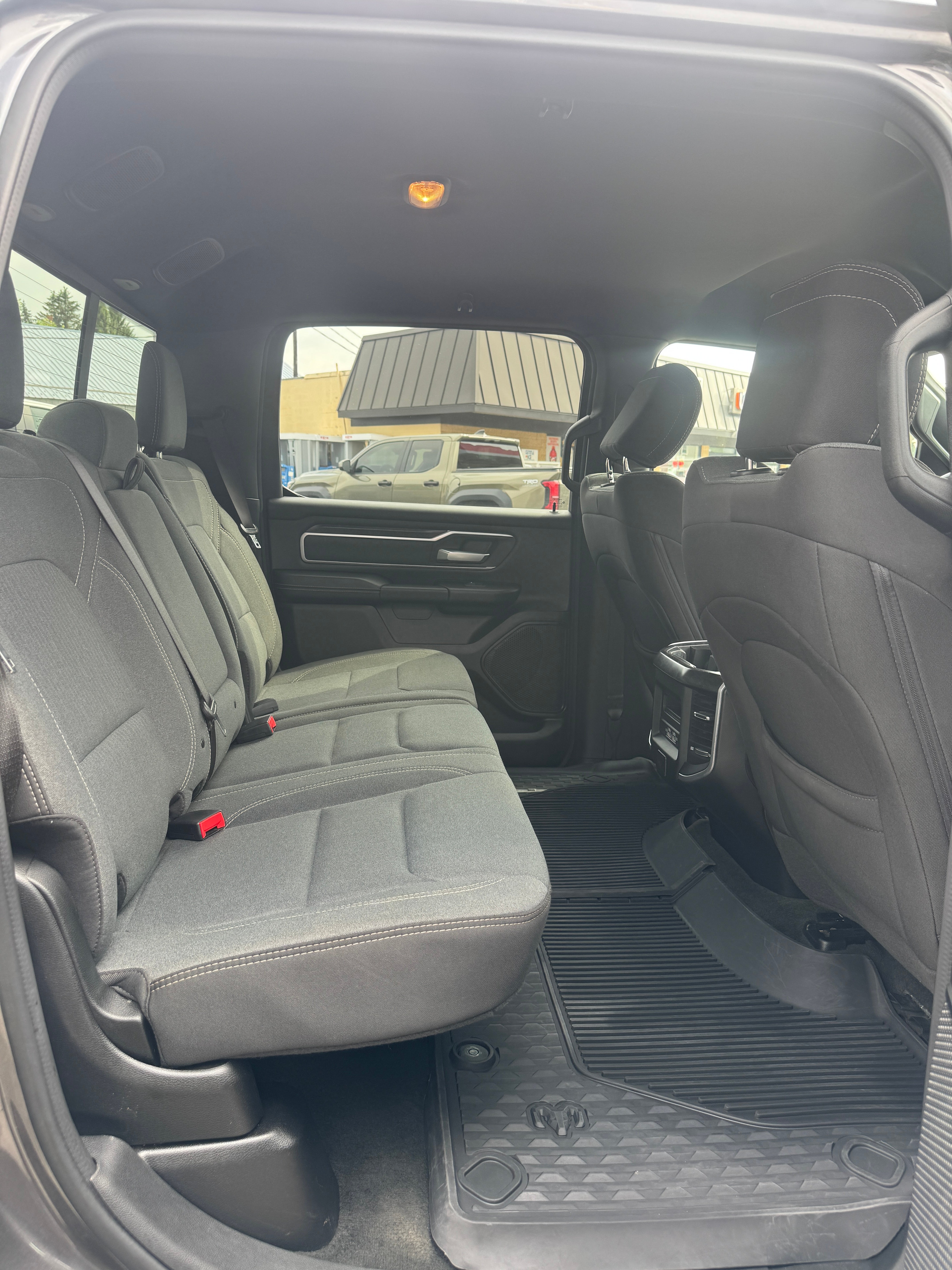 2023 RAM 1500 Big Horn Crew Cab 4x4 5'7" Box