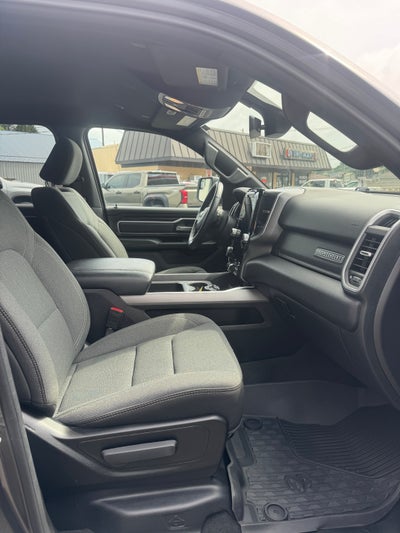 2023 RAM 1500 Big Horn Crew Cab 4x4 5'7" Box