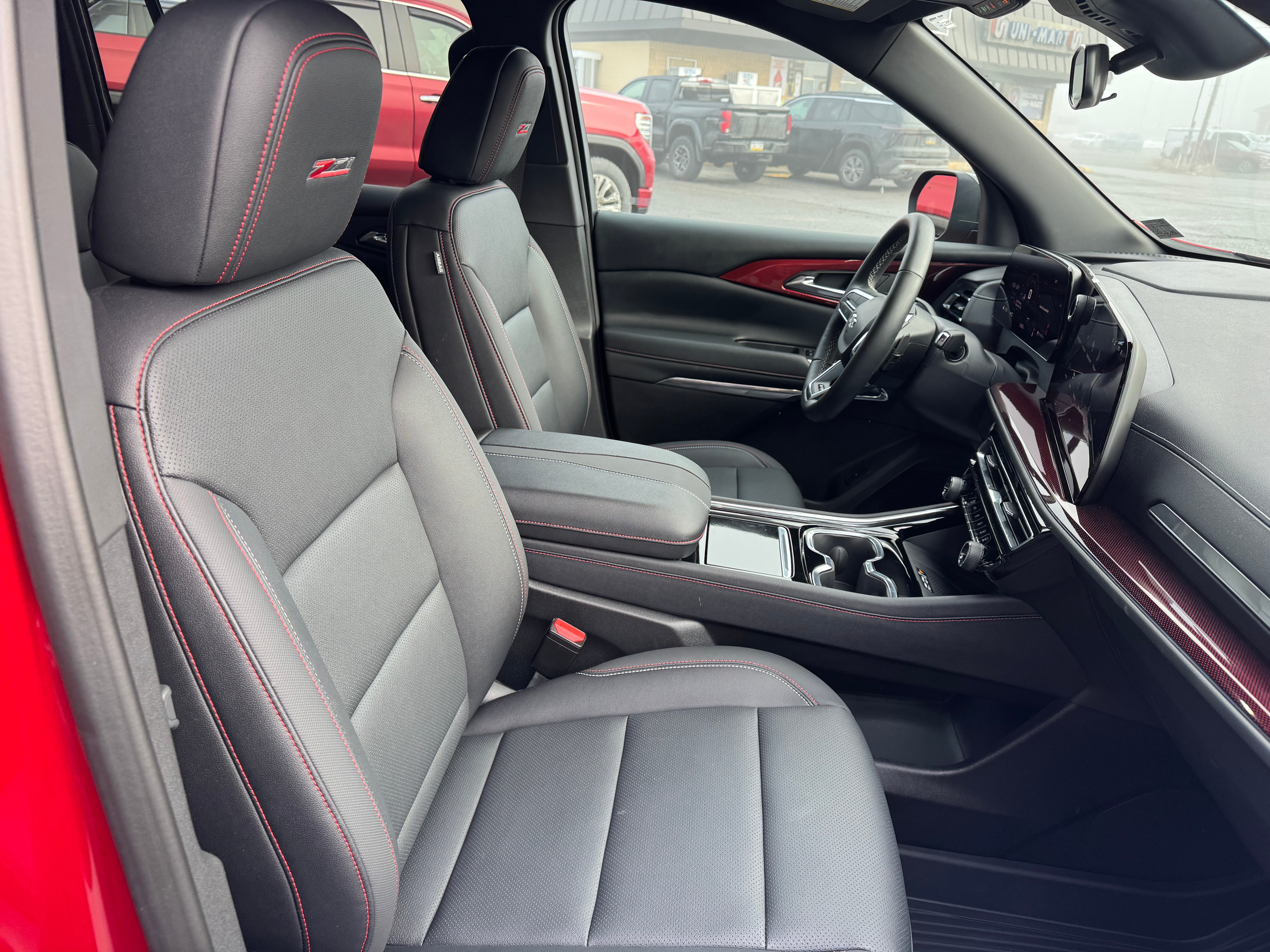 2025 Chevrolet Traverse Z71