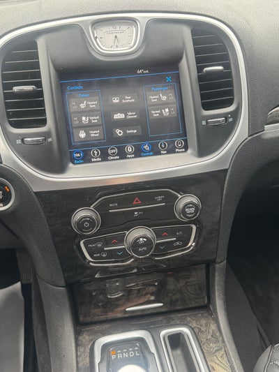 2018 Chrysler 300 Limited