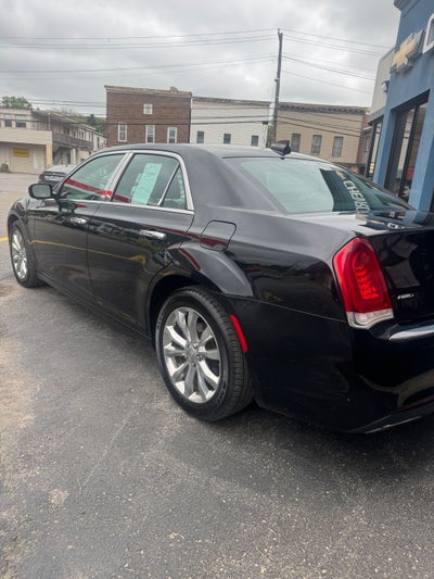 2018 Chrysler 300 Limited