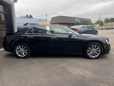 2018 Chrysler 300 Limited
