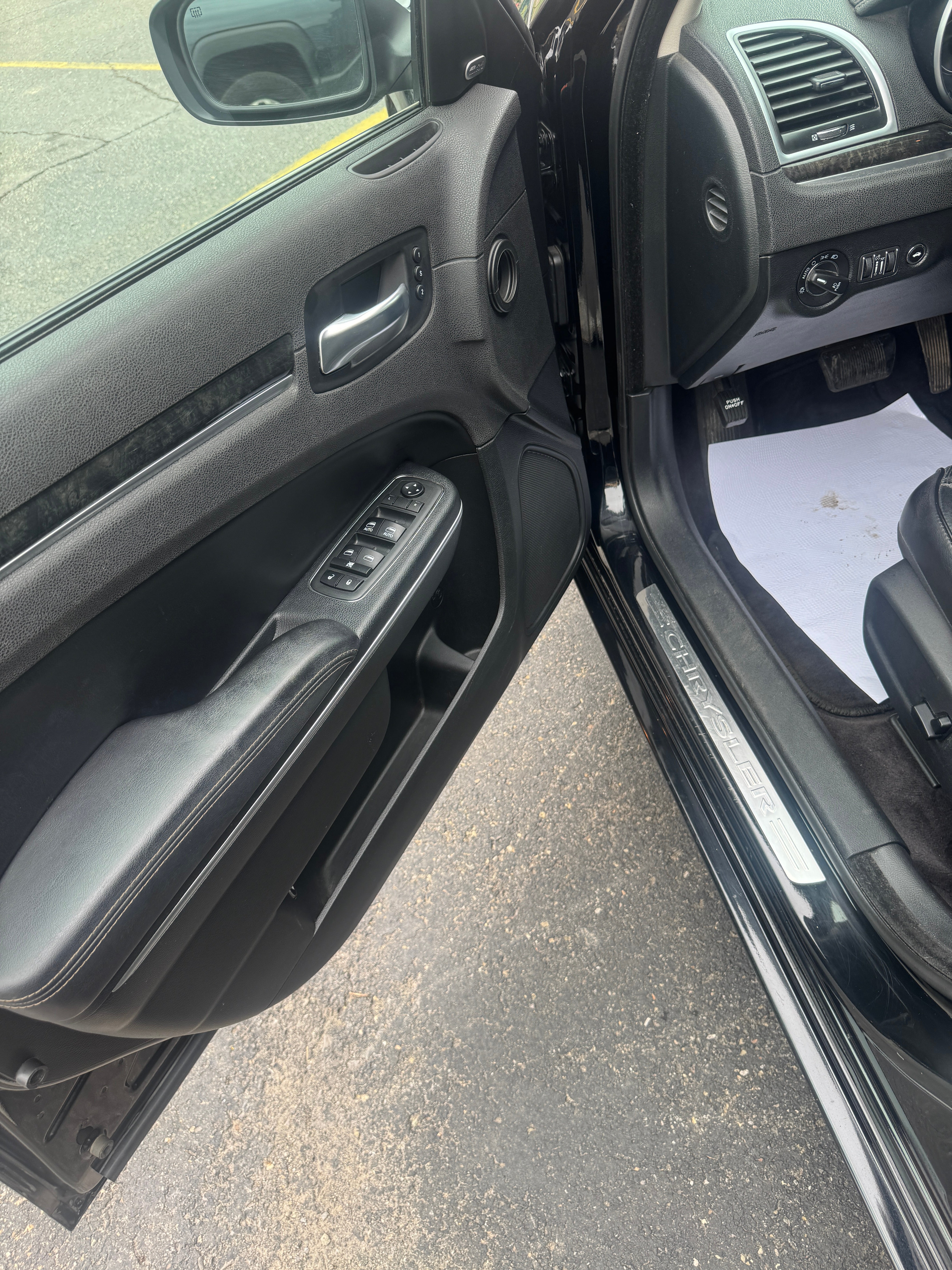2018 Chrysler 300 Limited