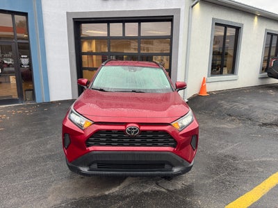 2020 Toyota RAV4 LE