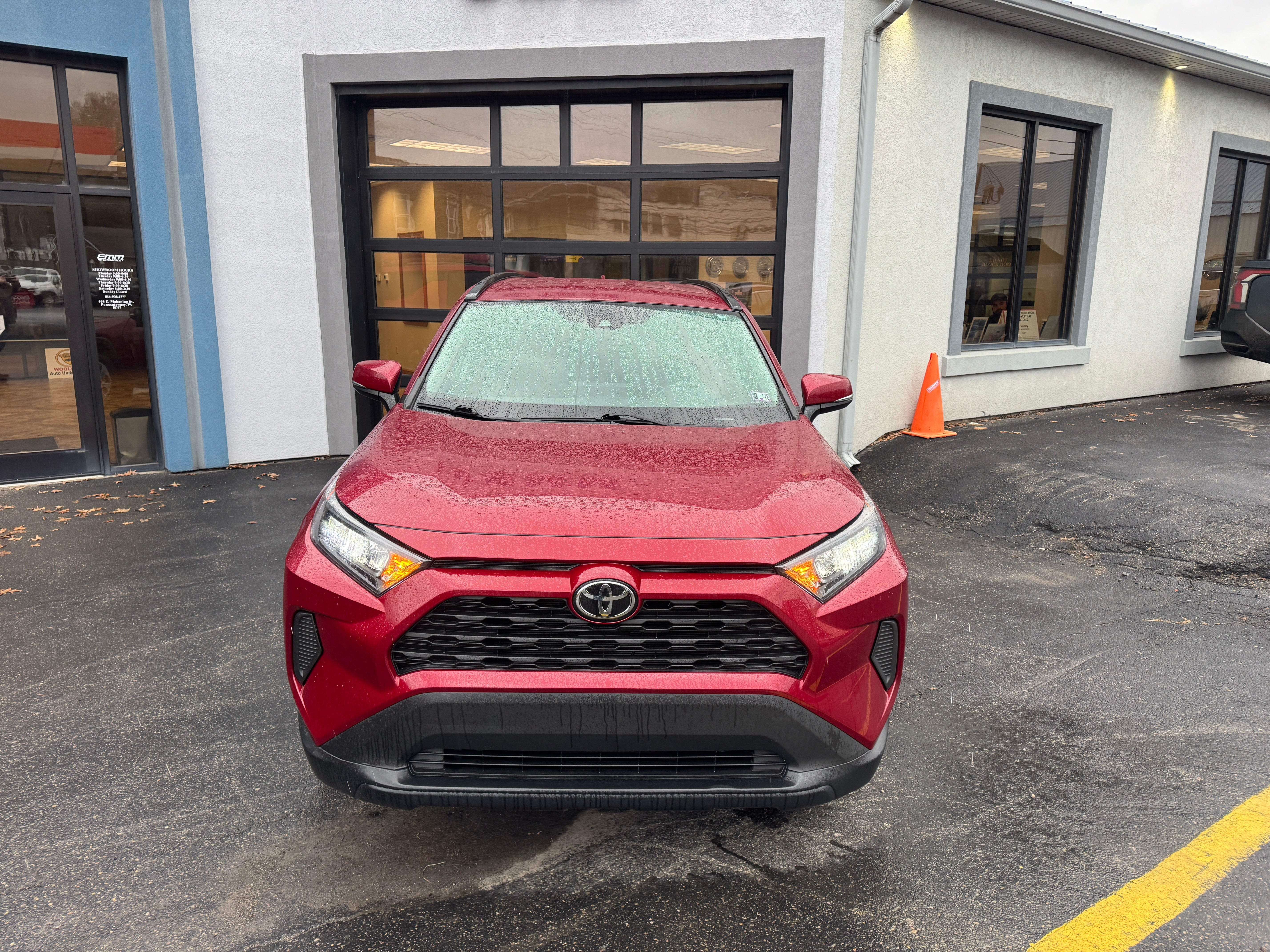 2020 Toyota RAV4 LE