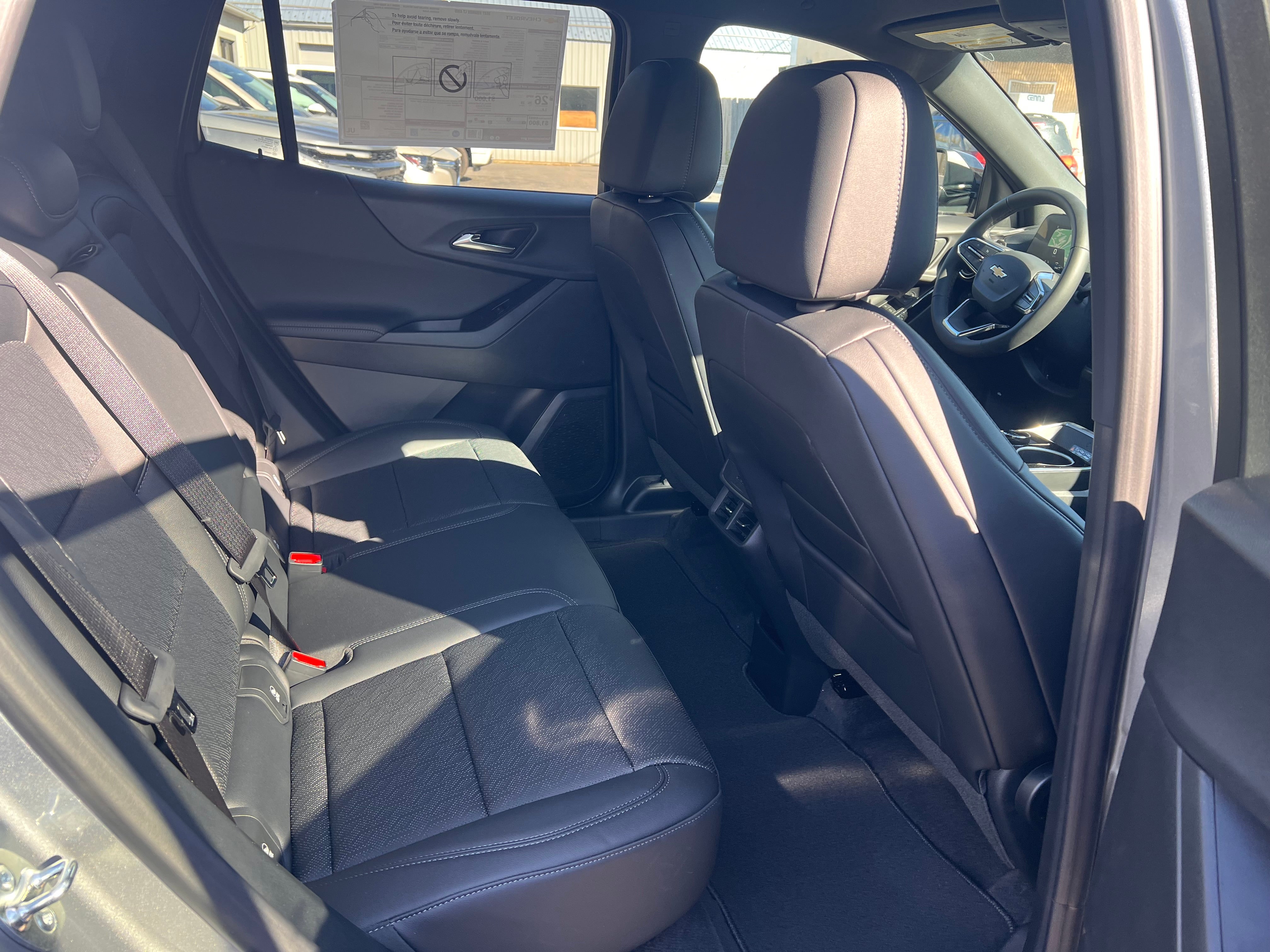 2027 Chevrolet Equinox LT - Photo 12