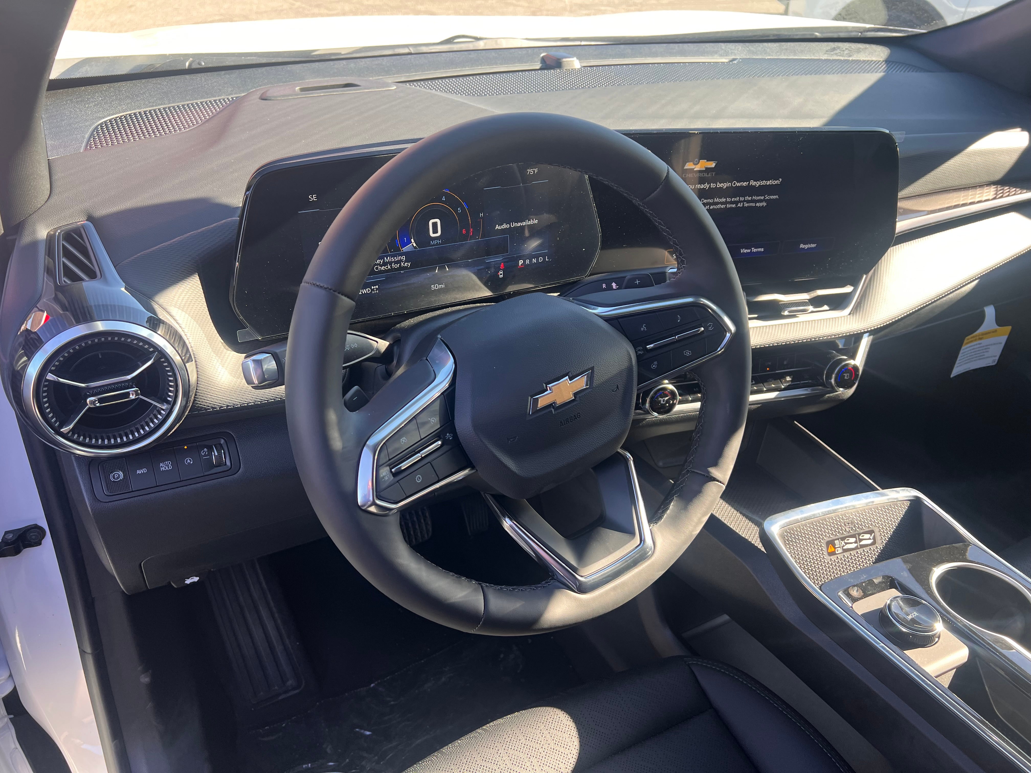 2027 Chevrolet Equinox LT - Photo 17