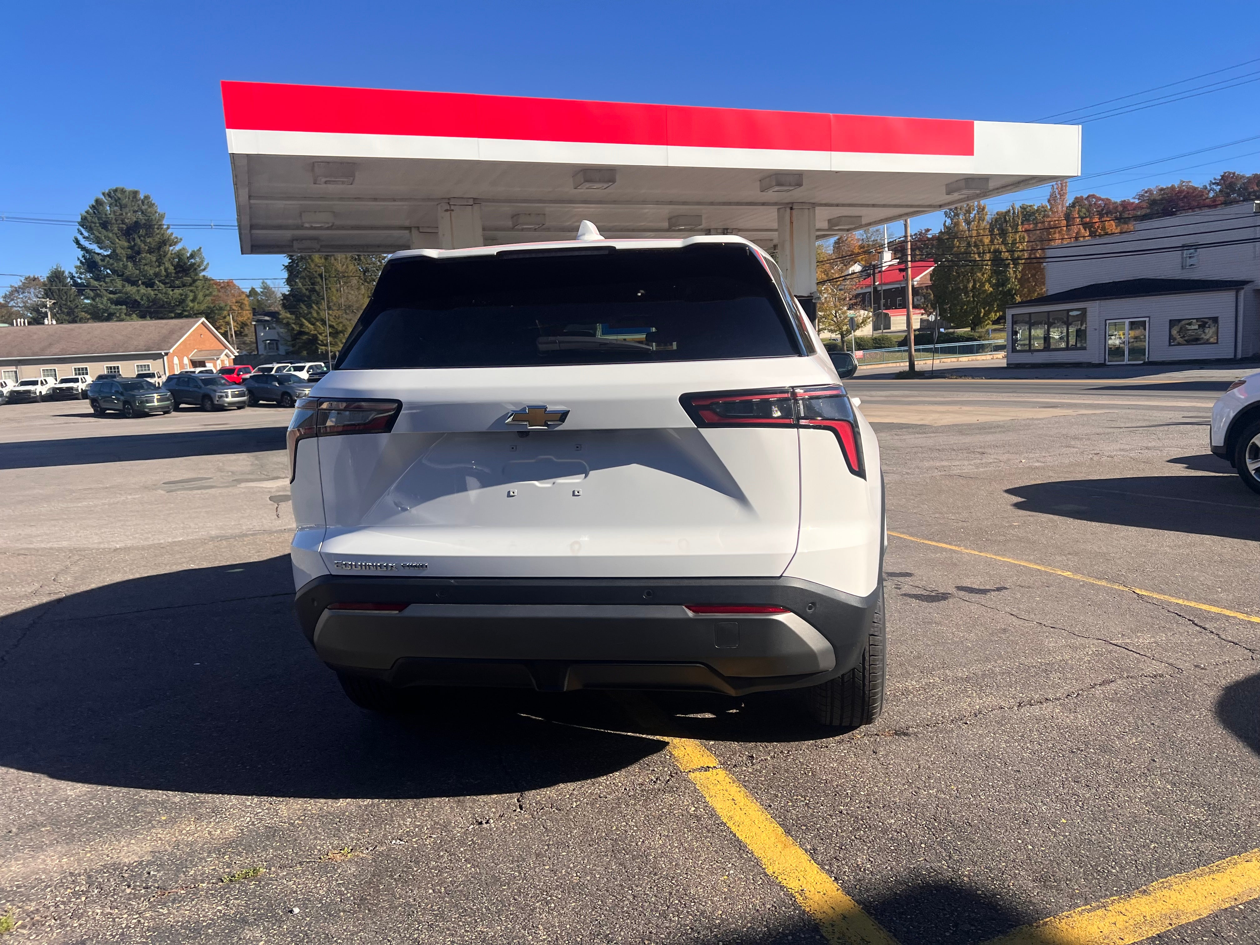 2027 Chevrolet Equinox LT - Photo 9