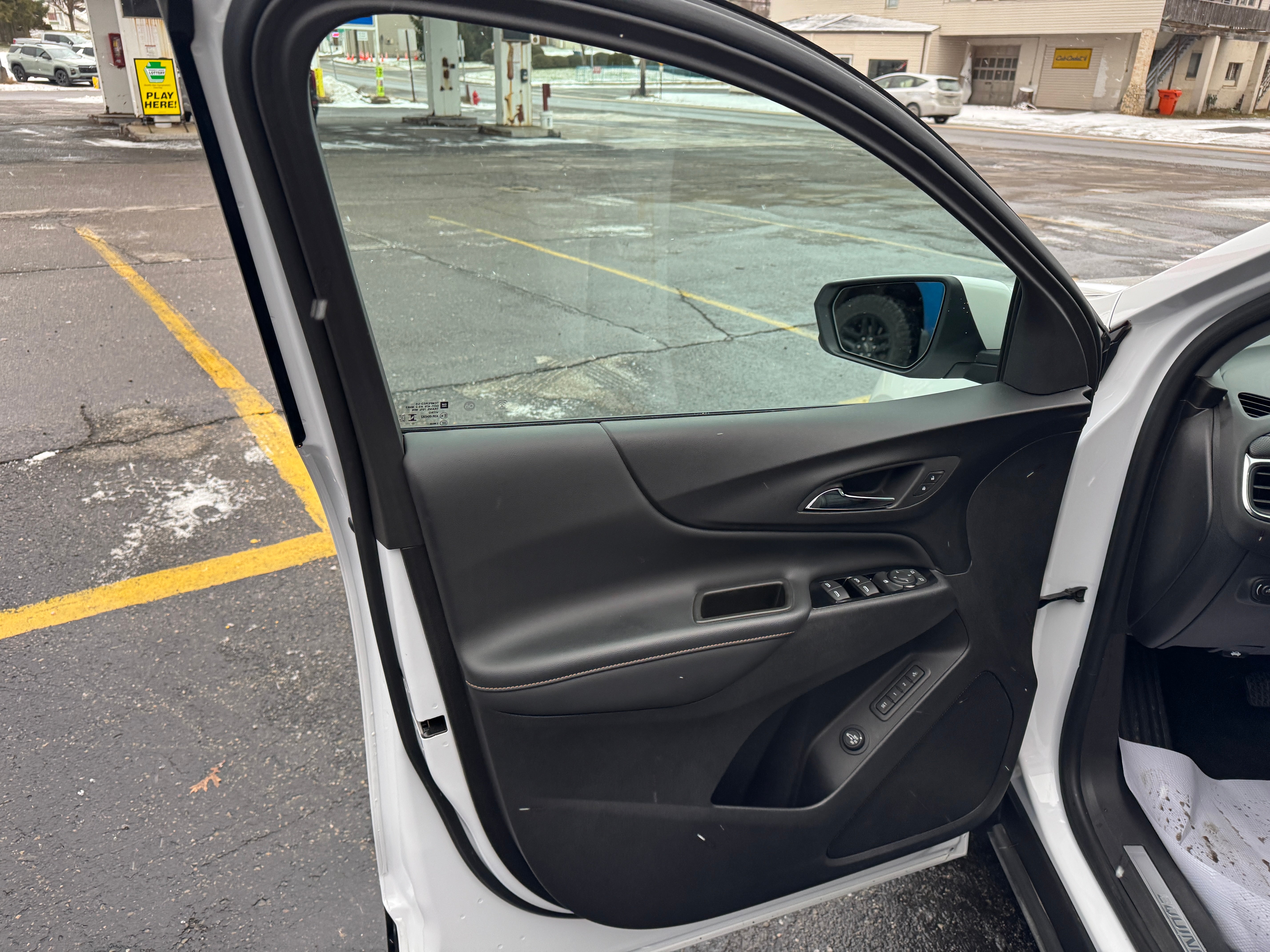 2024 Chevrolet Equinox Premier